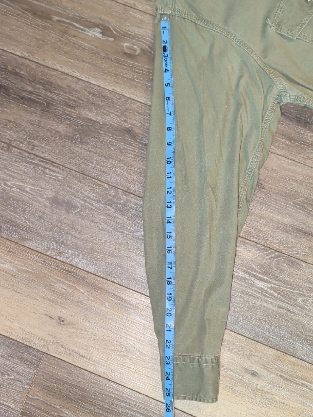 Vintage Carhartt Men's Work Shirts Pair - Tan & Olive Green - Picture 10 of 11